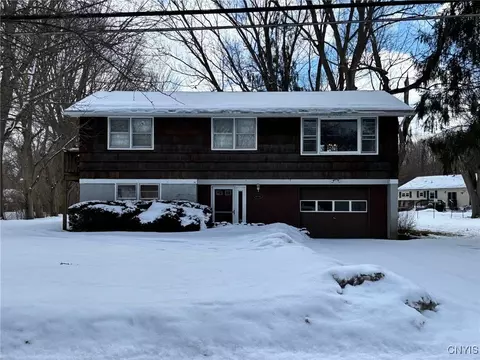 6542 N Manlius Rd, Kirkville, NY 13082