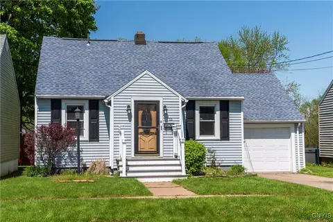 15 Bayliss Ave, Whitestown, NY 13495