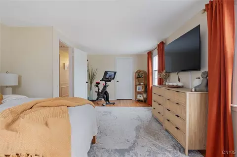 Bedroom - 212 Ambergate Rd, Syracuse, NY 13214 photo 4 of 6