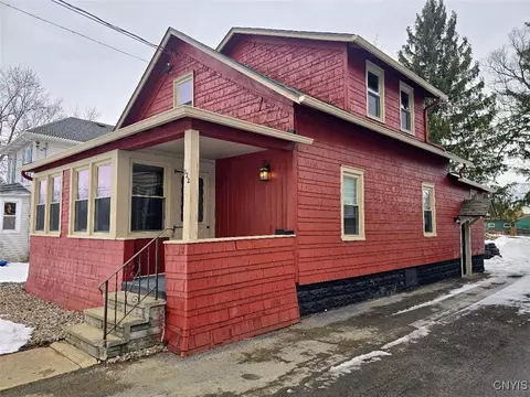 322 E Canal St, Lenox, NY 13032