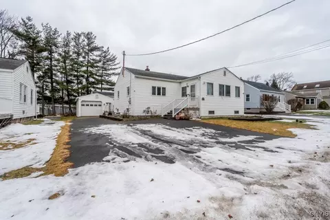 118 Mc Kenney Ave, Salina, NY 13211