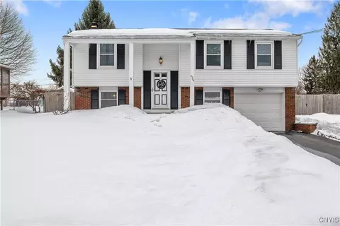 4264 Altair Crse, Liverpool, NY 13090