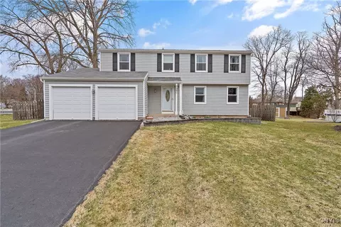 7350 Tomwood Dr, Salina, NY 13090