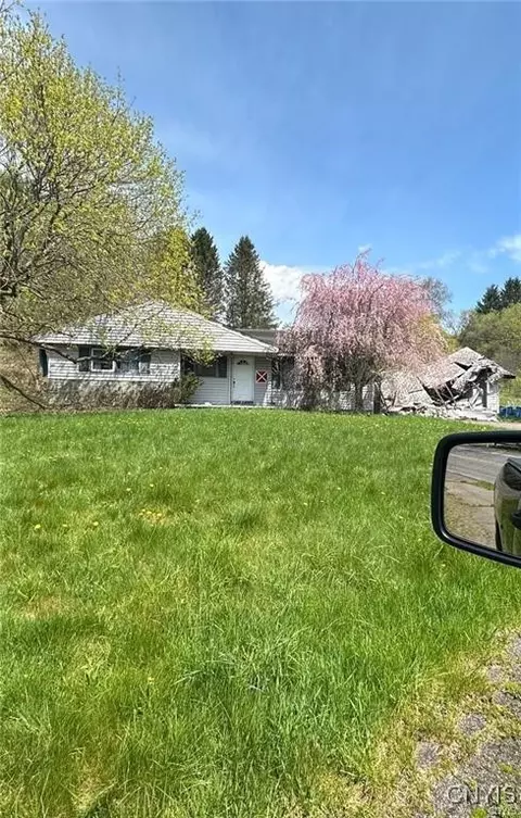 1703 Lighthouse Hill Rd, Cortlandville, NY 13077