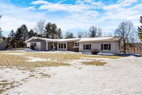 5337 Mark Ln, Cazenovia, NY 13035