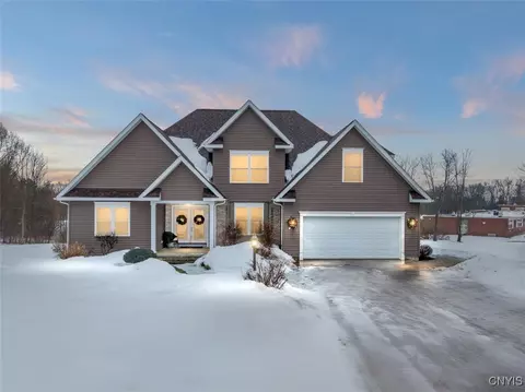 116 Trails Xing, Whitestown, NY 13492