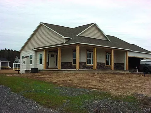 Undisclosed, Lysander, NY 13027 photo 2