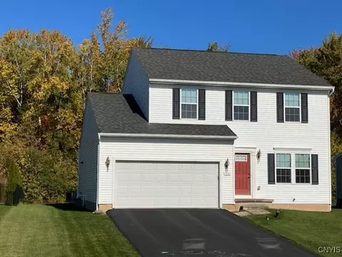 116 Lake Forest Dr, Minoa, NY 13116