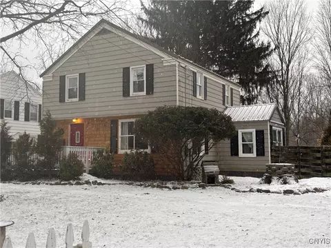 12 Paul St, Marcellus, NY 13108