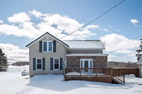9262 Swan Rd, Adams, NY 13605
