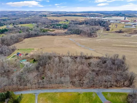 3446 Collins Rd, Onondaga, NY 13215