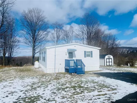 5600 Apt 88 Shute Rd, Lafayette, NY 13084
