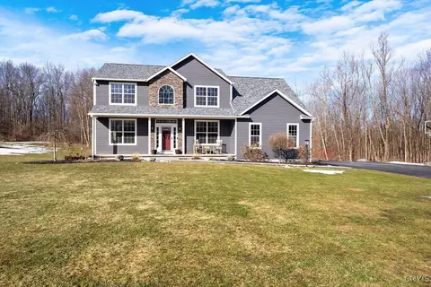 37 Kimberlee Dr, Sullivan, NY 13032