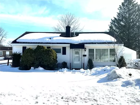 1018 Westbrook Dr, Rome, NY 13440