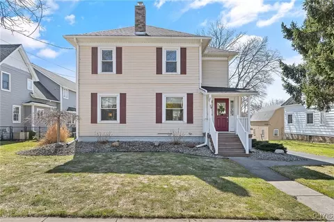 59 W Genesee St, Lysander, NY 13027