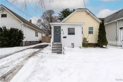 114 Huntley St, Syracuse, NY 13208