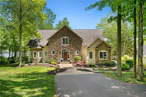 2338 Thornton N, Skaneateles, NY 13152