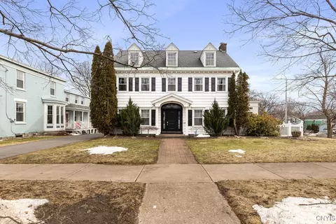 143 E 7th St, Oswego, NY 13126