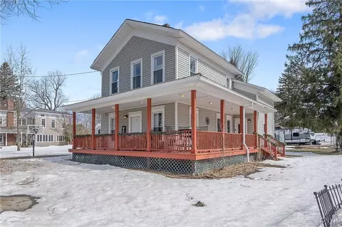 23 Salina St, Lacona, NY 13083