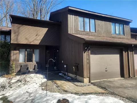 8761 Vallingby Cir, Lysander, NY 13027