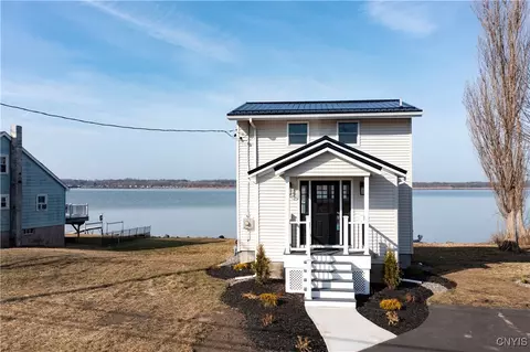 6511 State Route 90 N, Aurelius, NY 13034