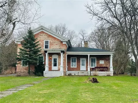 4914 N Jefferson St, Pulaski, NY 13142