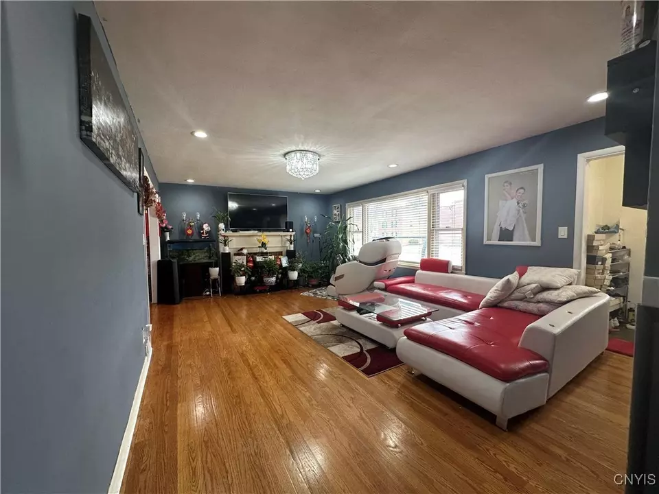 Living - 211 Dorchester Ave, Syracuse, NY 13203 photo 2 of 2