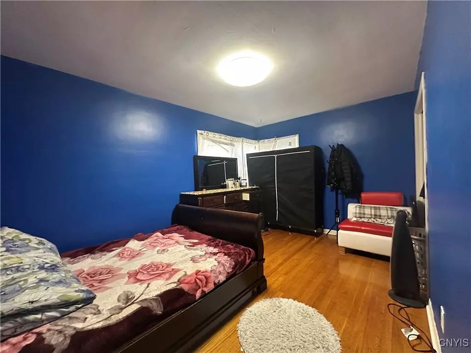 Bedroom - 211 Dorchester Ave, Syracuse, NY 13203 photo 2 of 2