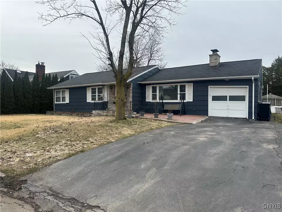 Exterior - 211 Dorchester Ave, Syracuse, NY 13203 photo 5 of 13