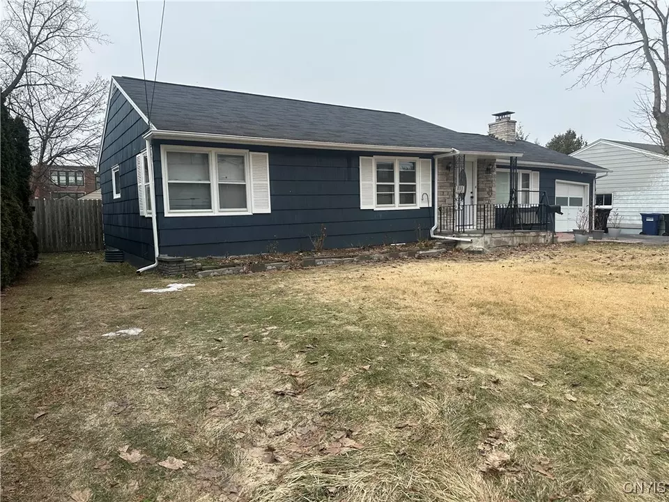 Exterior - 211 Dorchester Ave, Syracuse, NY 13203 photo 3 of 13