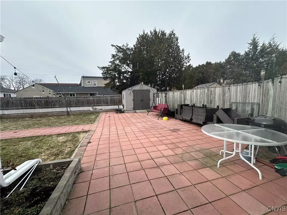 Exterior - 211 Dorchester Ave, Syracuse, NY 13203 photo 10 of 13