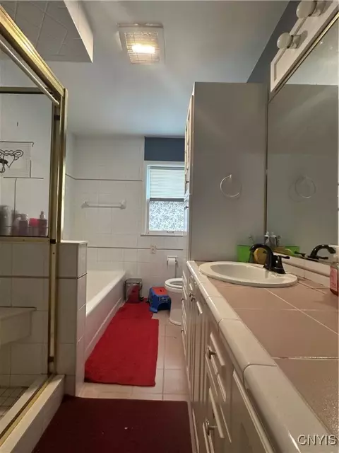 Bath - 211 Dorchester Ave, Syracuse, NY 13203 photo 1 of 1