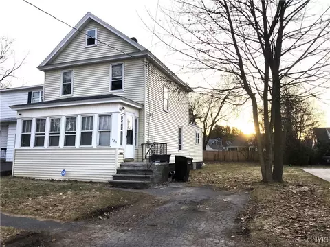 423 Wendell Ter, Syracuse, NY 13203
