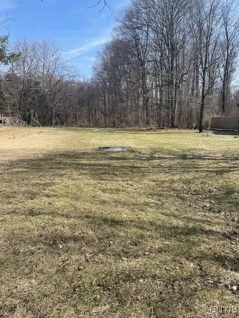 Harris Road, Onondaga, NY 13031