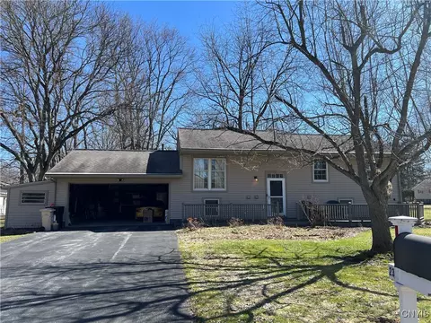 23 University Dr, Kirkland, NY 13323
