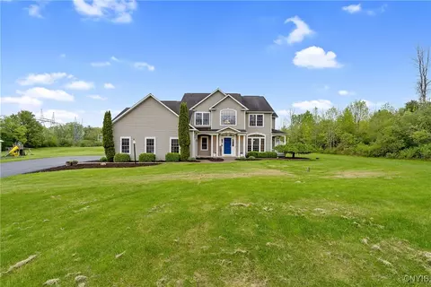 4768 Ver Plank Rd, Clay, NY 13041