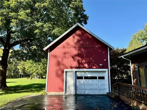 29 E 2nd St, Oneida, NY 13421 photo 3