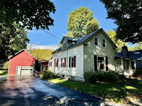 29 E 2nd St, Oneida, NY 13421 photo 2