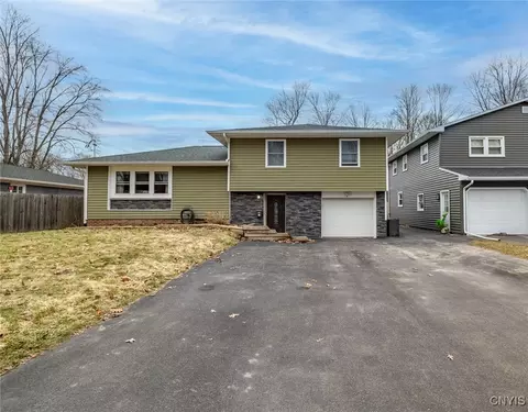 203 Catherine St, North Syracuse, NY 13212