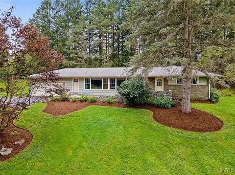 4273 Syracuse Rd, Cazenovia, NY 13035