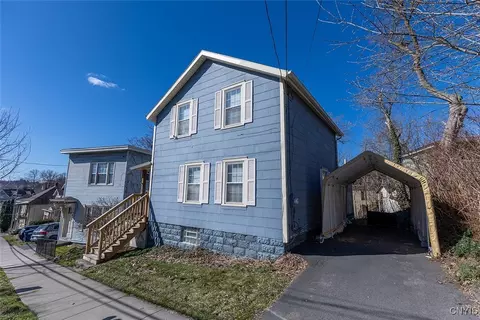 213 Oak St, Syracuse, NY 13203