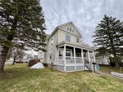 501 W 3rd St S, Fulton, NY 13069