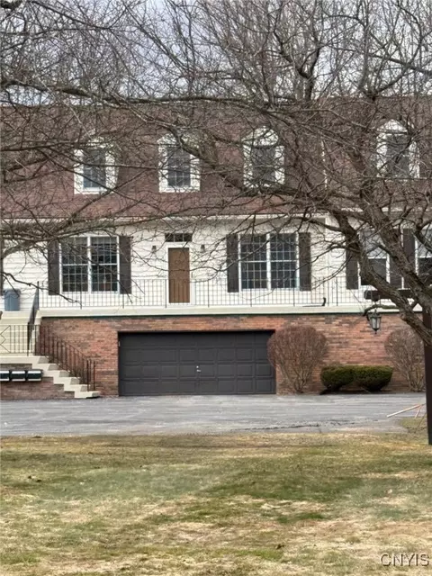 b10 Fairway Drive, New Hartford, NY 13413