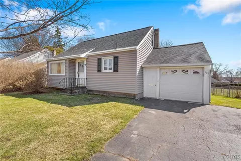 100 Douglas Ave, Salina, NY 13088