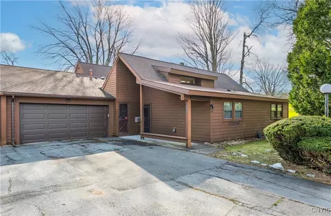 299 Higgins Dr, Van Buren, NY 13027