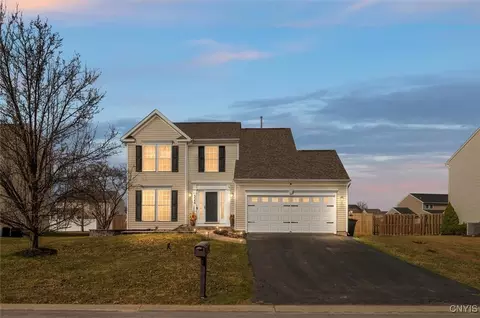 5544 Rockhampton, Clay, NY 13041