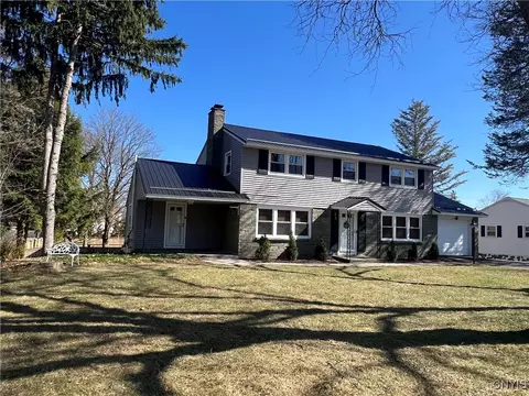 8 Bellevue Ave, Cortland, NY 13045