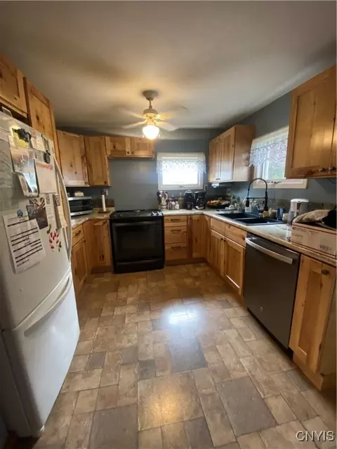 Kitchen - 1377 Ridge Rd, Fabius, NY 13063 photo 4 of 4