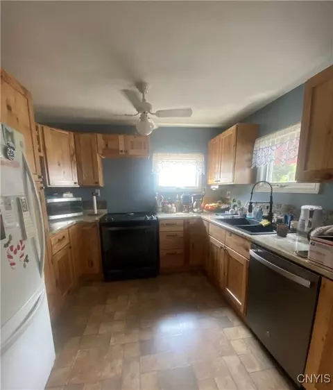 Kitchen - 1377 Ridge Rd, Fabius, NY 13063 photo 1 of 4