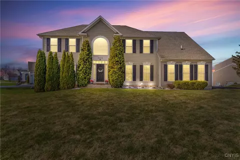 4545 Southwood Heights Dr, Onondaga, NY 13078
